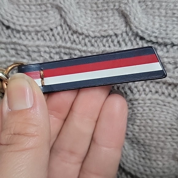 Tommy Hilfiger Wristlet & Card Holder - Picture 8 of 15